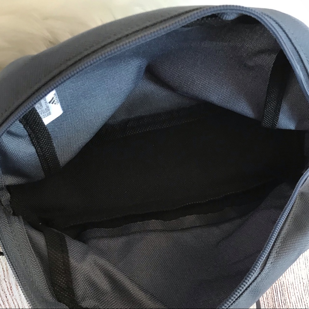 Adidas Travel Bag - Picture 3 of 5